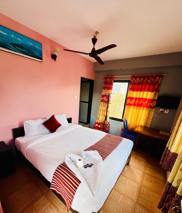 Hotel Donosti Pokhara Exterior foto